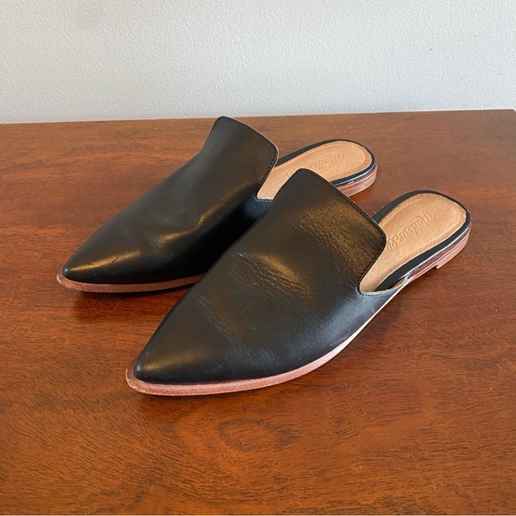 Madewell Black Leather Mules with Minimalist Design - Picture 1 of 7